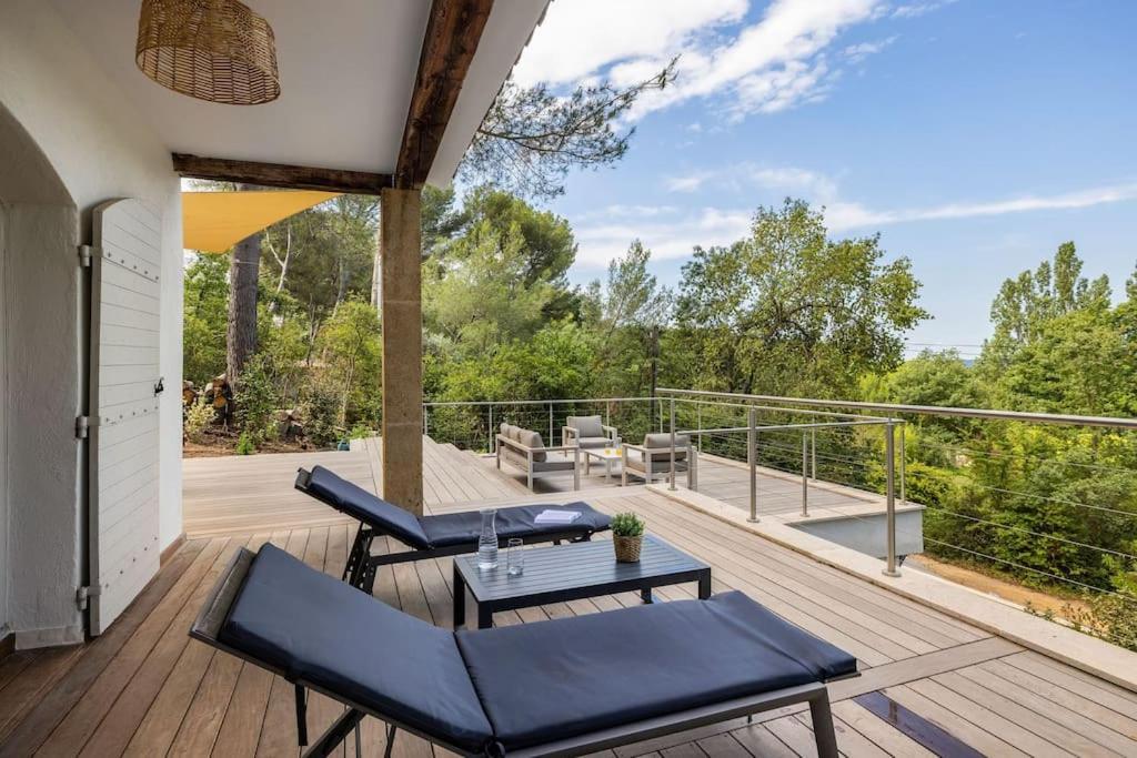 Villa La Pinede Aix-en-Provence Exterior photo