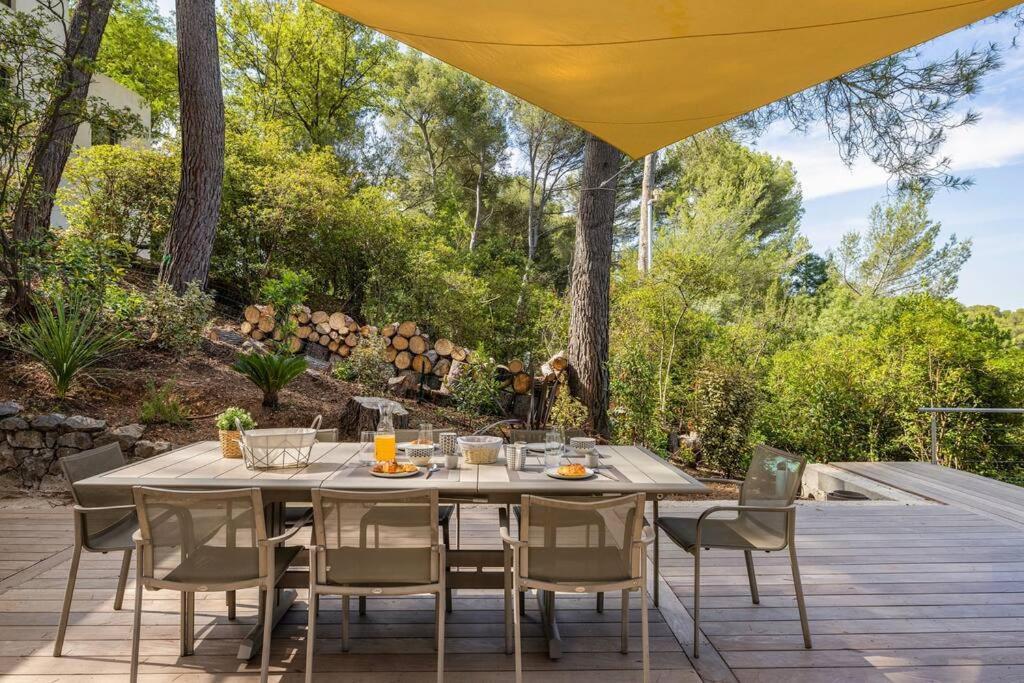 Villa La Pinede Aix-en-Provence Exterior photo